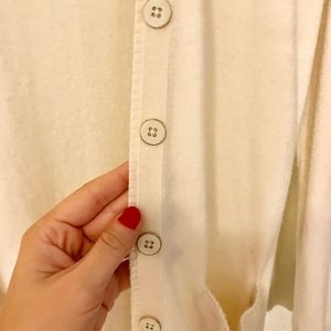 BANANA REPUBLIC - Classic Cream Cardigan